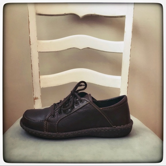 Born Vintage style real leather Oxfords! - Picture 2 of 7